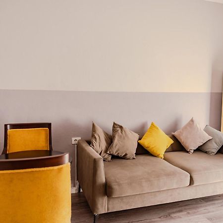 Bejart Apartment 1 Tirana Buitenkant foto